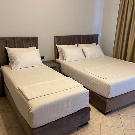 "Hotel Lili" Sarandë 외부 사진