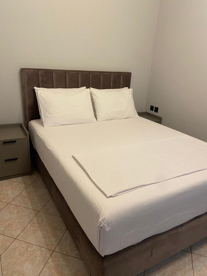 "Hotel Lili" Sarandë 외부 사진