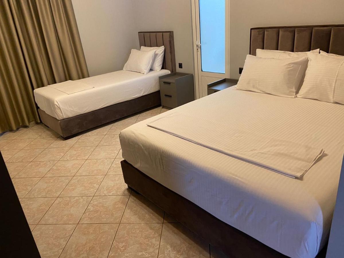 "Hotel Lili" Sarandë 외부 사진